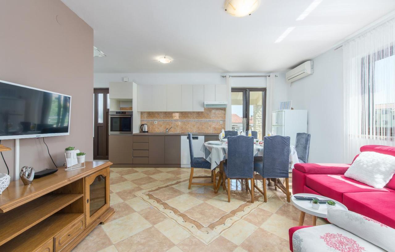 Apartmani Lorena Poreč Extérieur photo